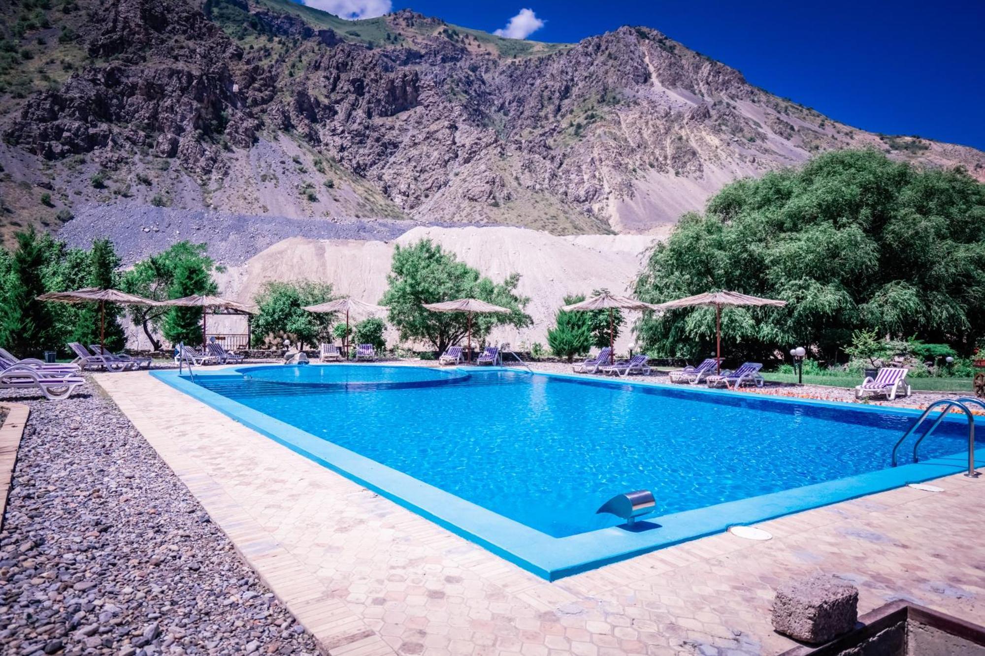 Chatcal Mountains Resort Burchmulla Esterno foto