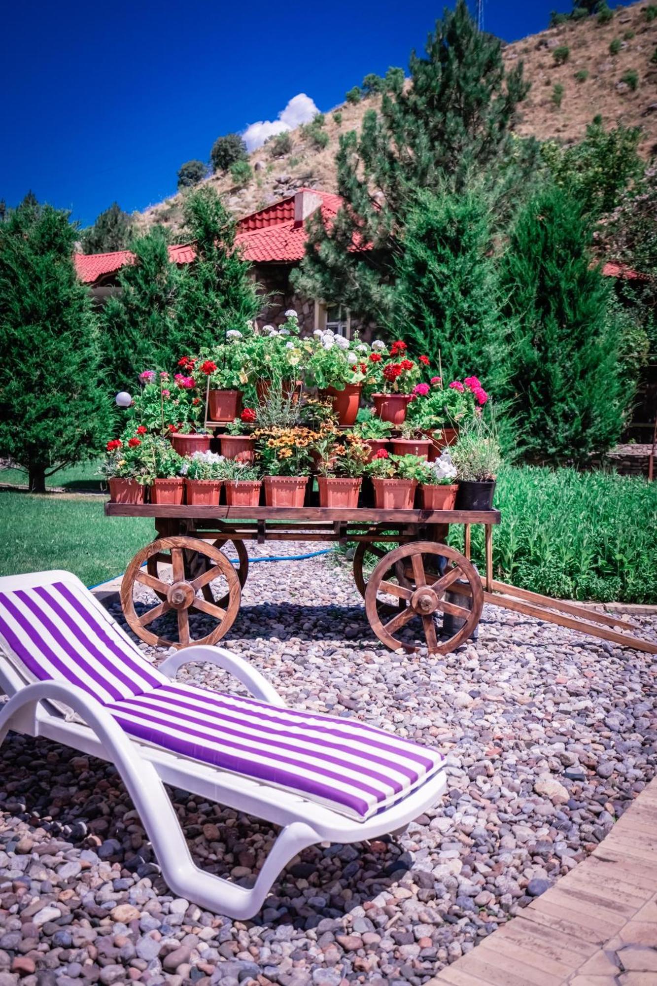 Chatcal Mountains Resort Burchmulla Esterno foto