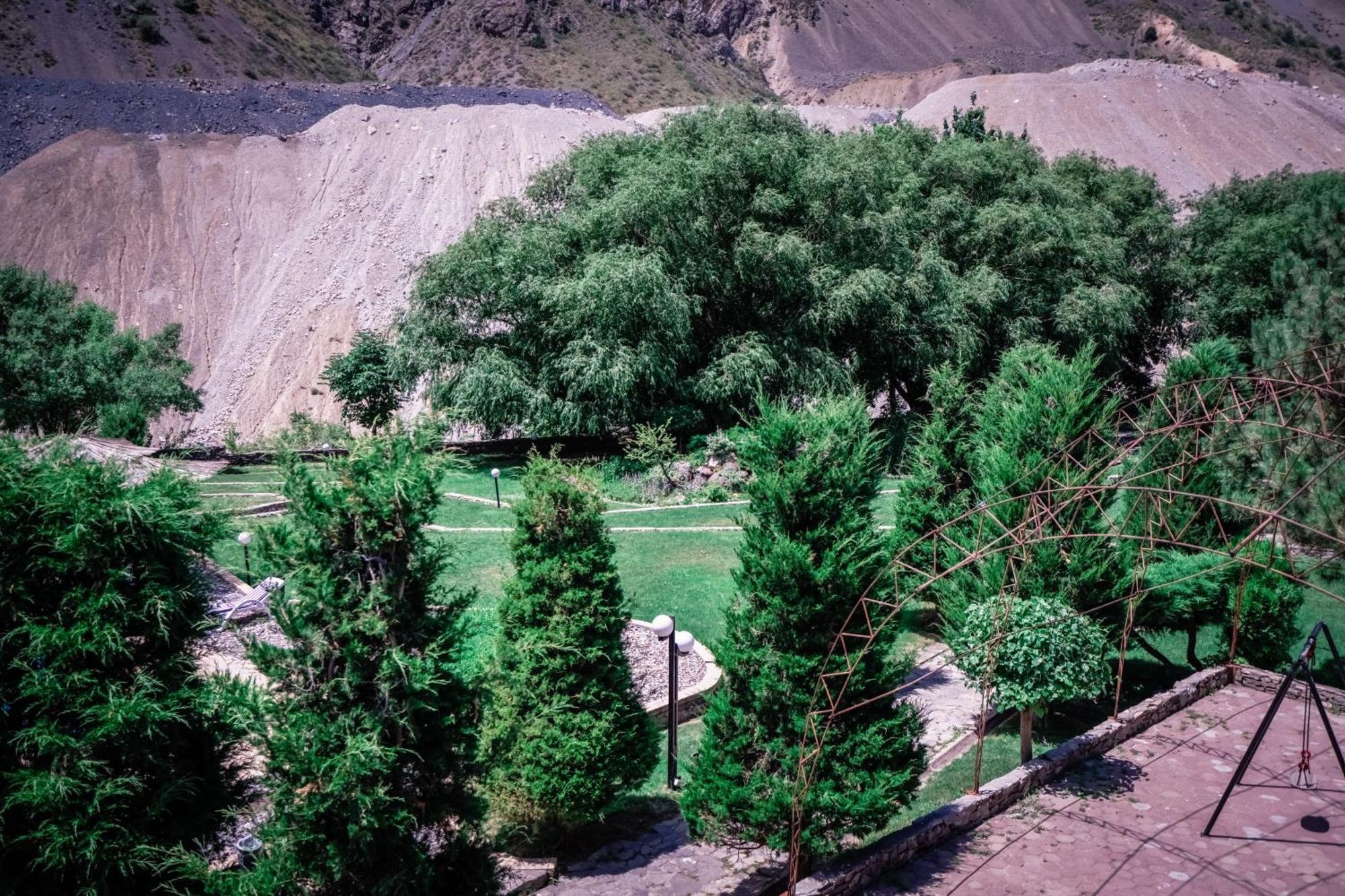 Chatcal Mountains Resort Burchmulla Esterno foto