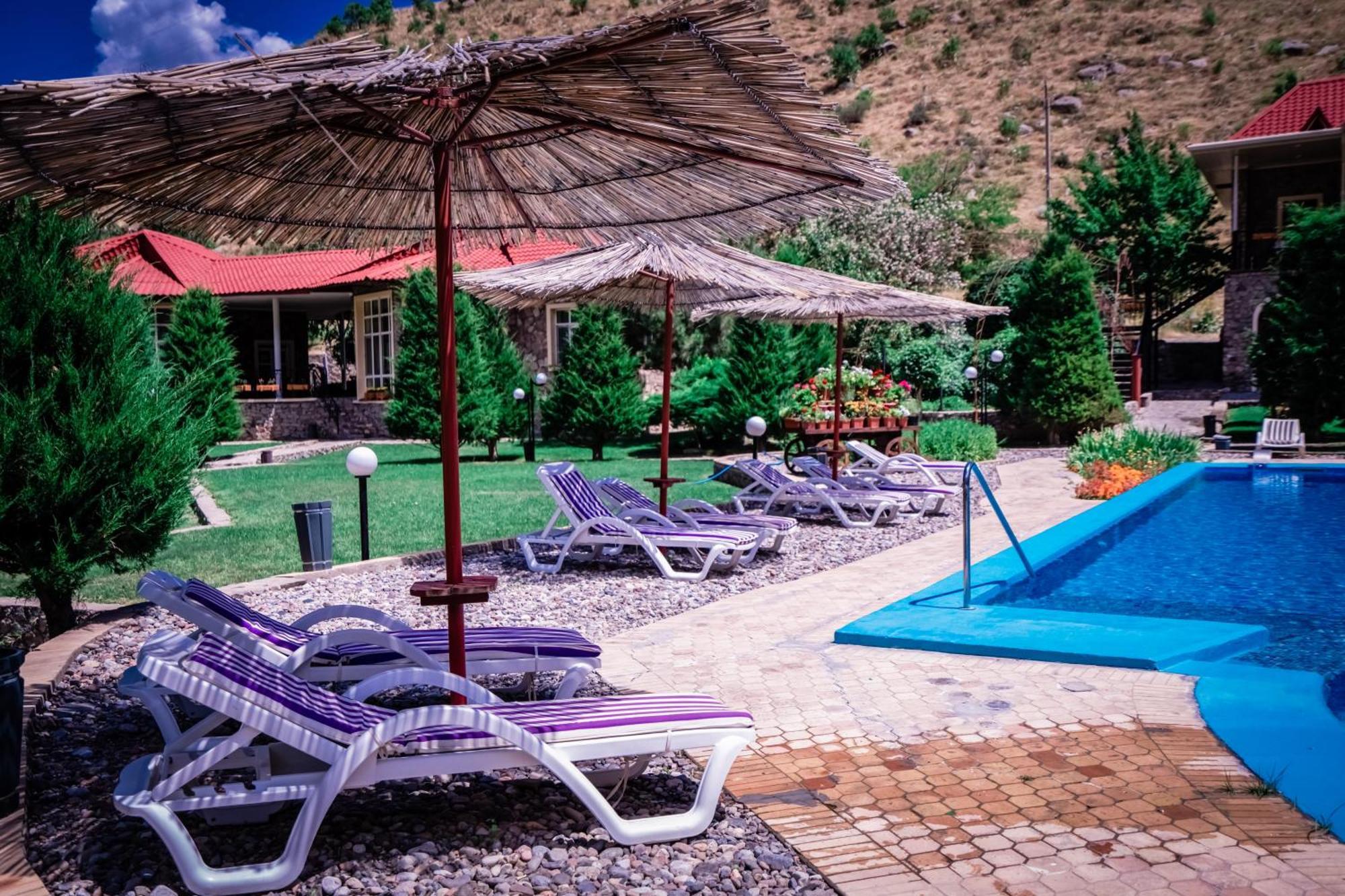 Chatcal Mountains Resort Burchmulla Esterno foto