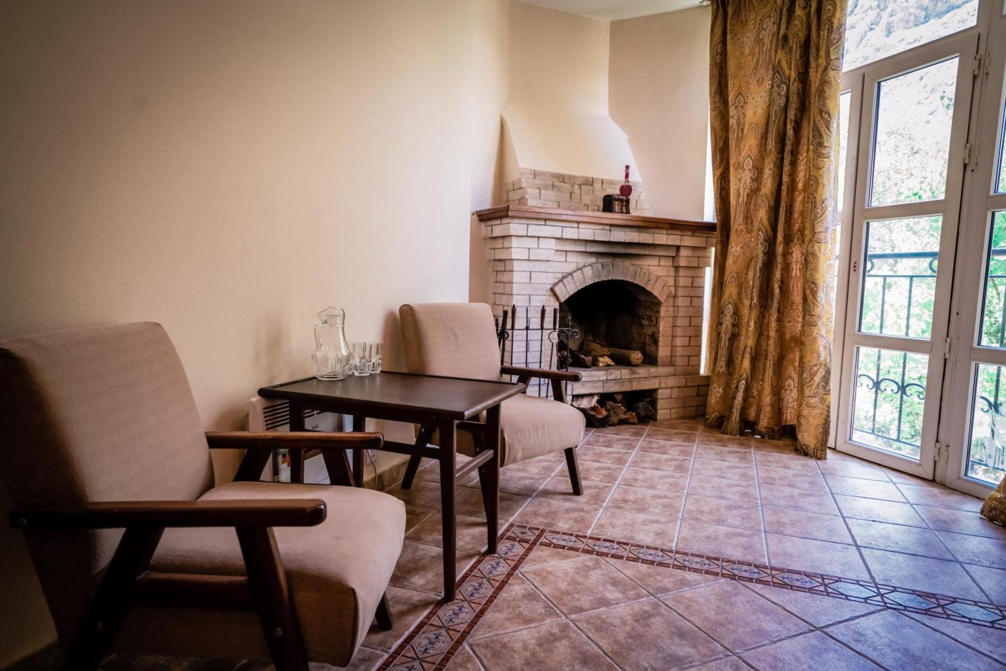 Chatcal Mountains Resort Burchmulla Esterno foto